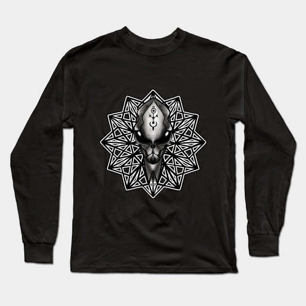 Alien black and white Long Sleeve T-Shirt by Daxa